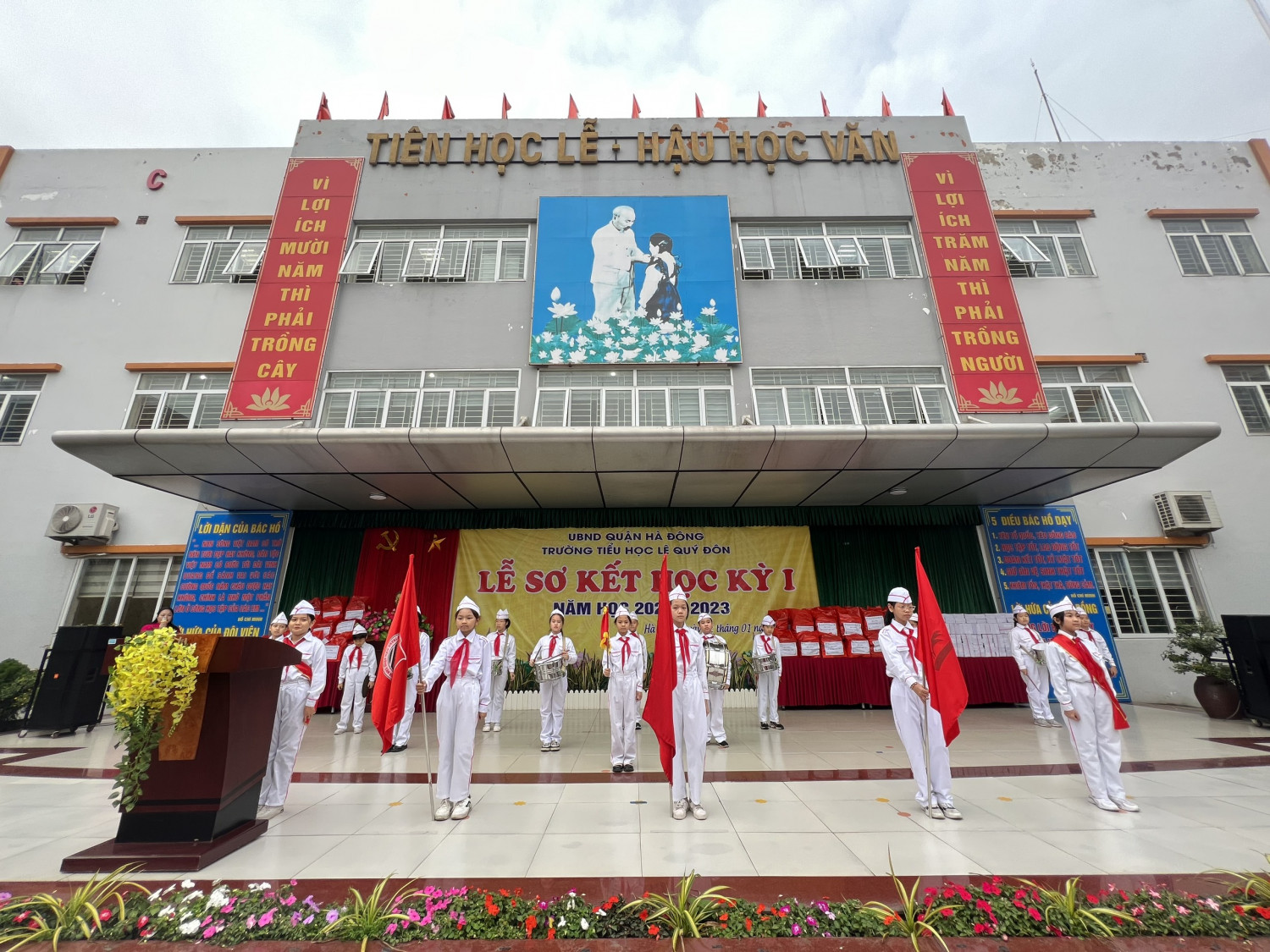 Trường Tiểu học Lê Quý Đôn tổ chức Lễ Sơ kết học kì I – Năm học 2022 - 2023